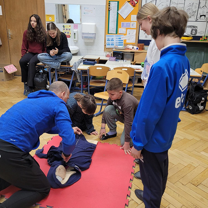 Delavnice Reši življenje, objemi srce