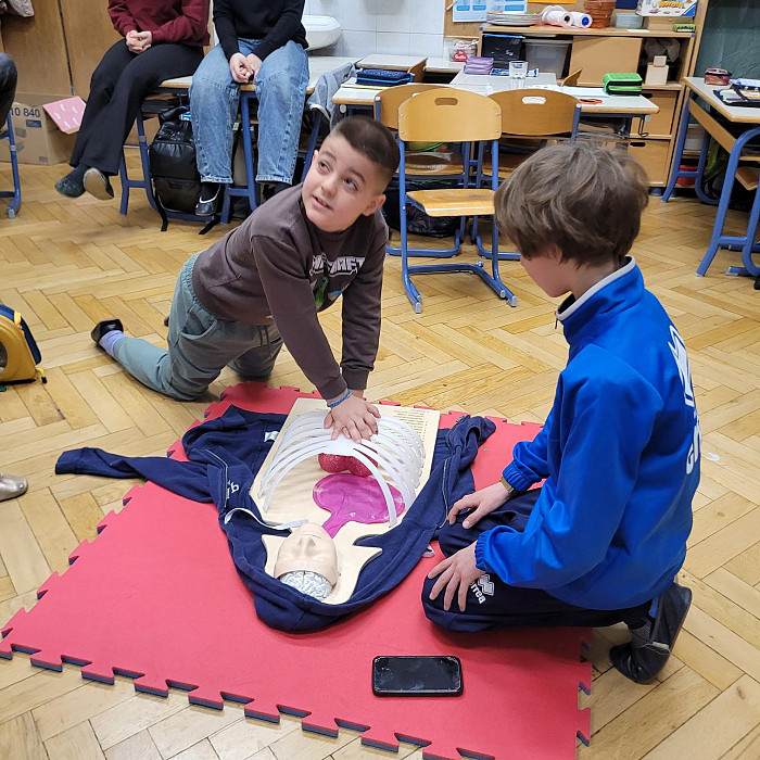 Delavnice Reši življenje, objemi srce