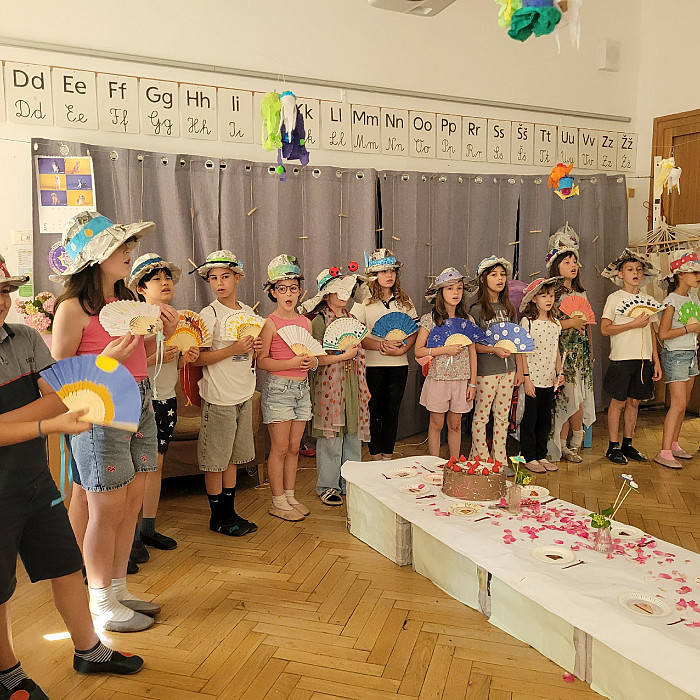 Pikapolonica praznuje, 3. a navdušuje